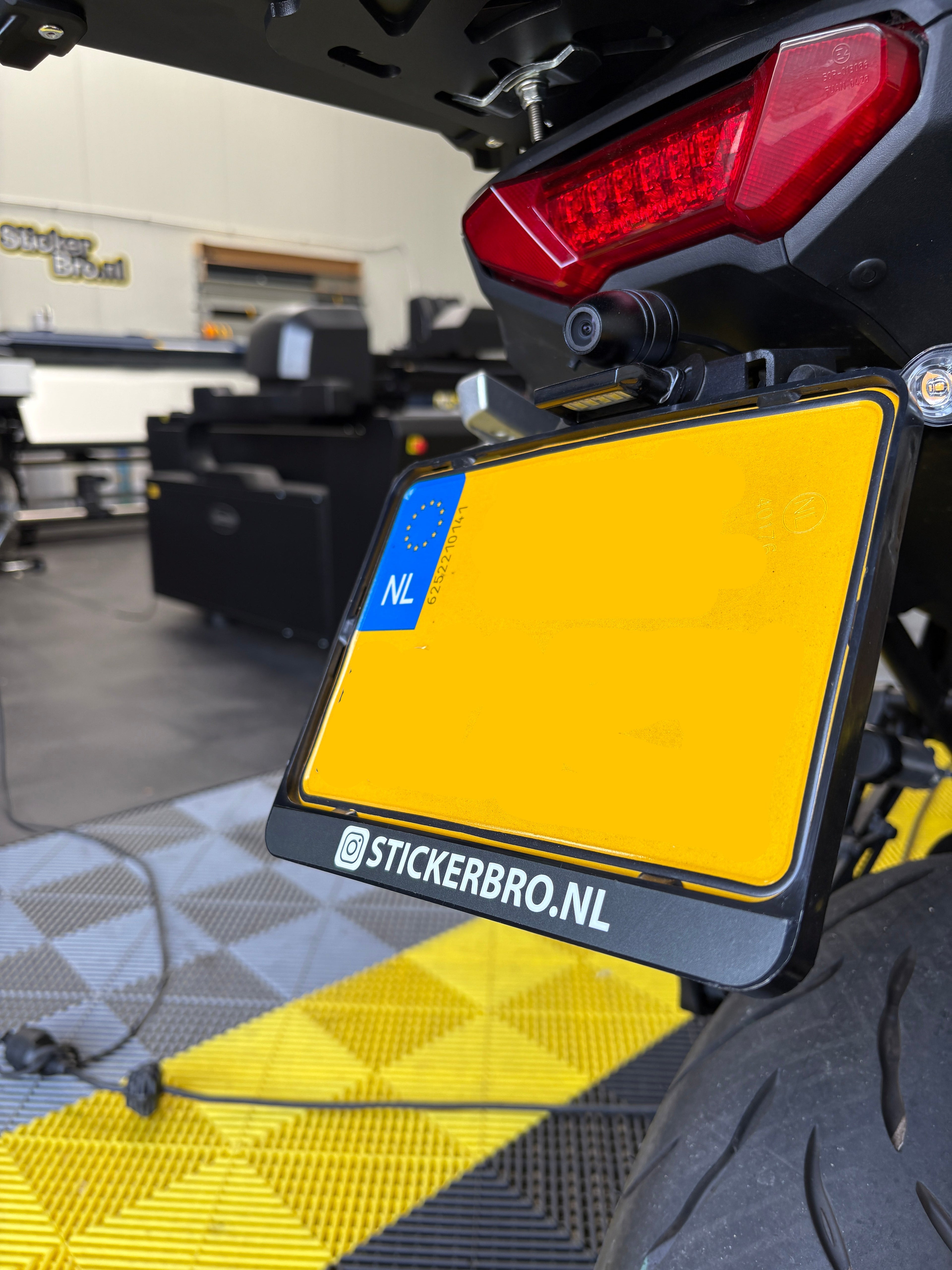 kenteken stickers voor je motor