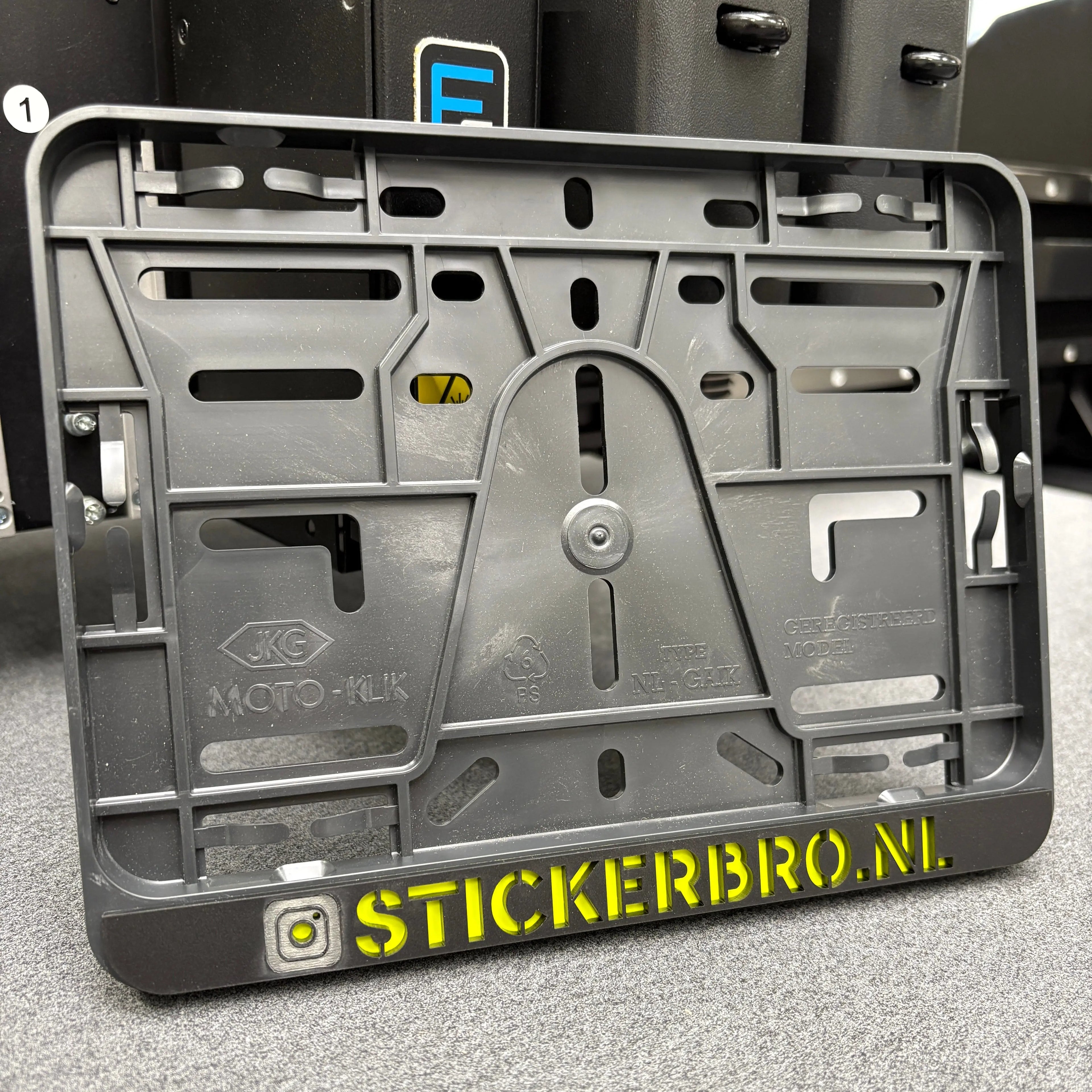Motor Kentekenhouder 3mm Laser-gesneden Tekst Stickerbro.nl